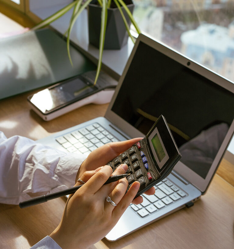 Bivab söker Redovisnings-/ekonomiassistent Foto: Mikhail Nilov/Pexels